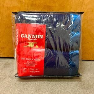 70s-80s Vintage 💙 NOS Cannon Monticello Washable Wool Twin Size Blanket